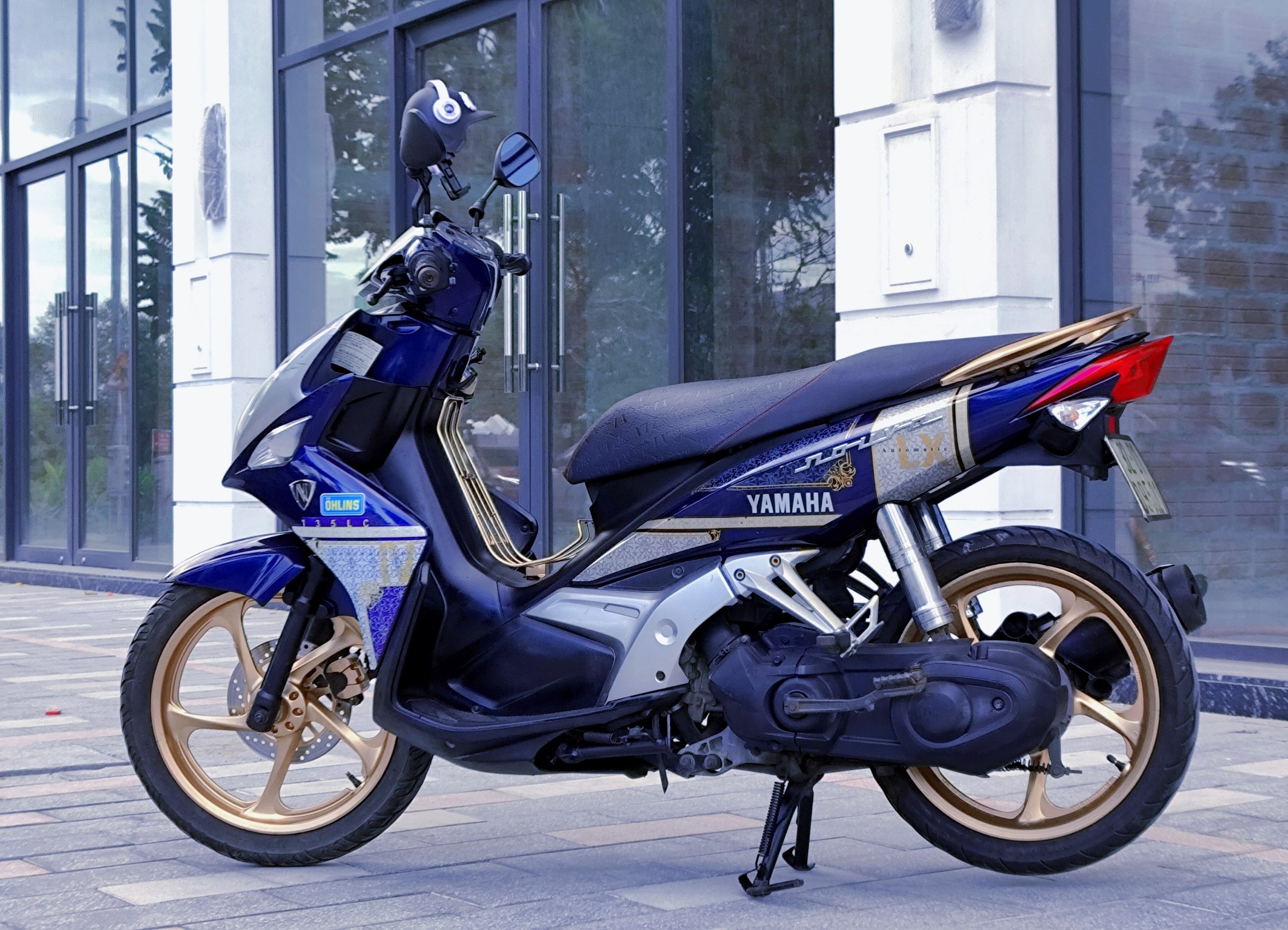 Фото 3: Продаётся скутер Yamaha Nouvo 4 LX 2012 года, объём 135 см³, пробег 58 000 км.