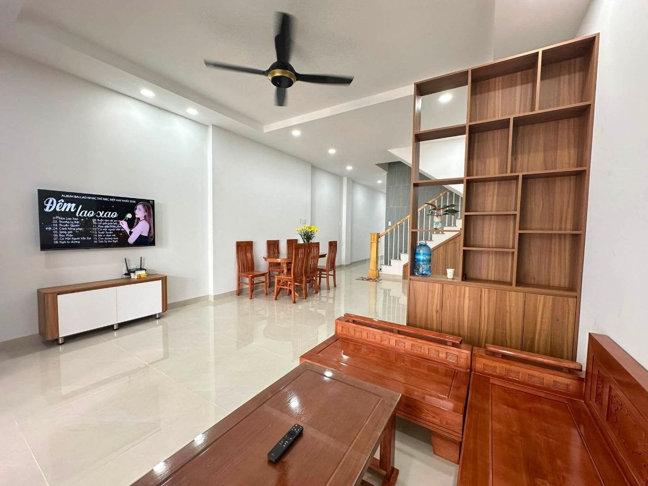 Просторный дом в районе Май Гиа, площадь 270 м², 3 спальни, 4 ванные комнаты.
