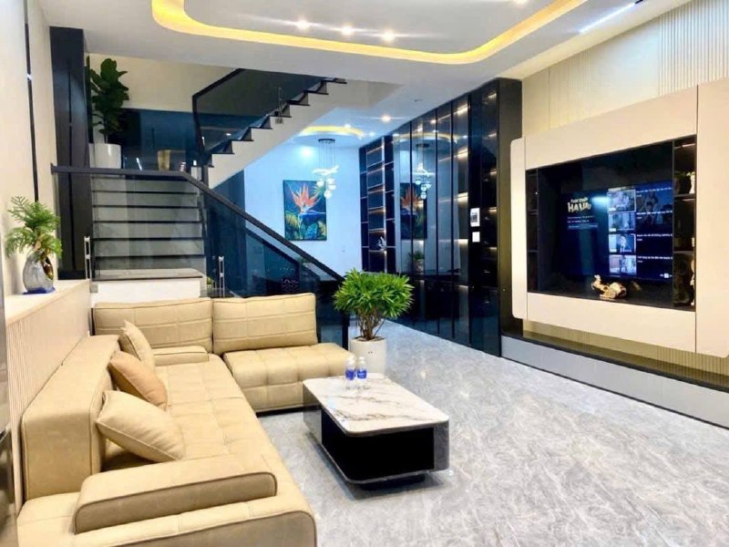 Фото 3: Дом 2 этажа, 5 спален, 4 санузла, 70 м²