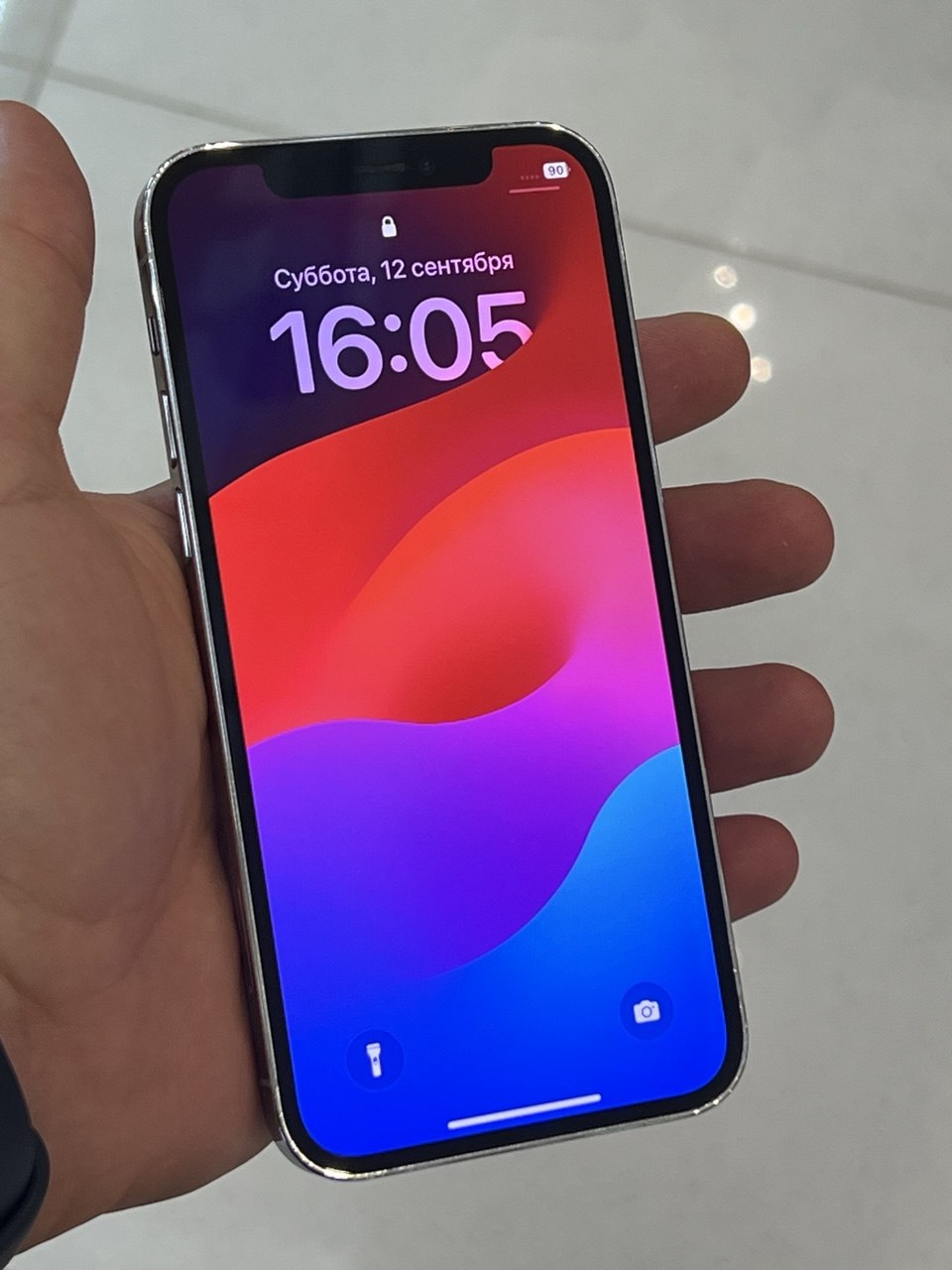 iPhone 12 Pro на 256 ГБ, аккумулятор 80%, не вскрывался, без ремонтов.