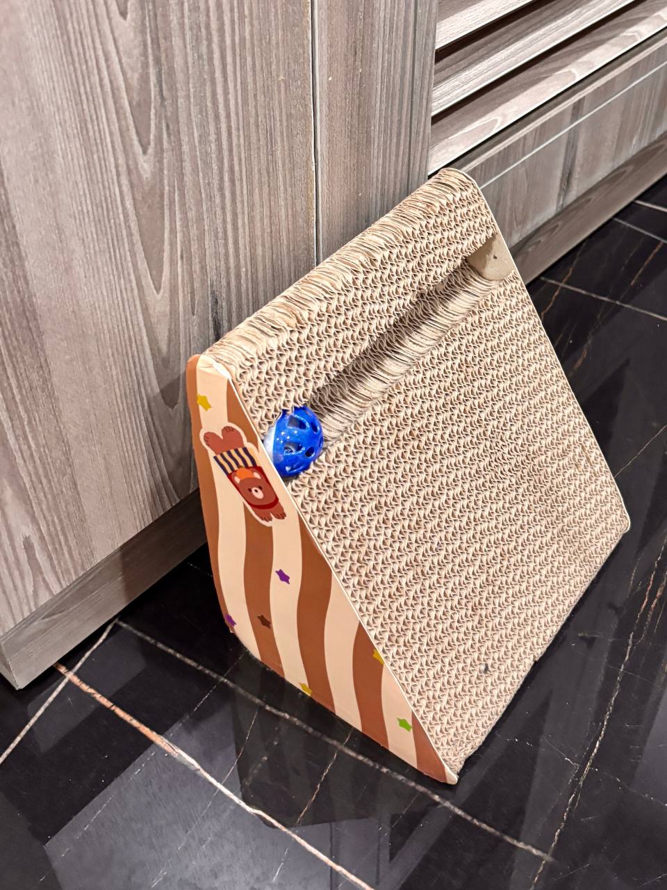 Продам маленькую когтеточку для кота, купленную неделю назад на Lazada