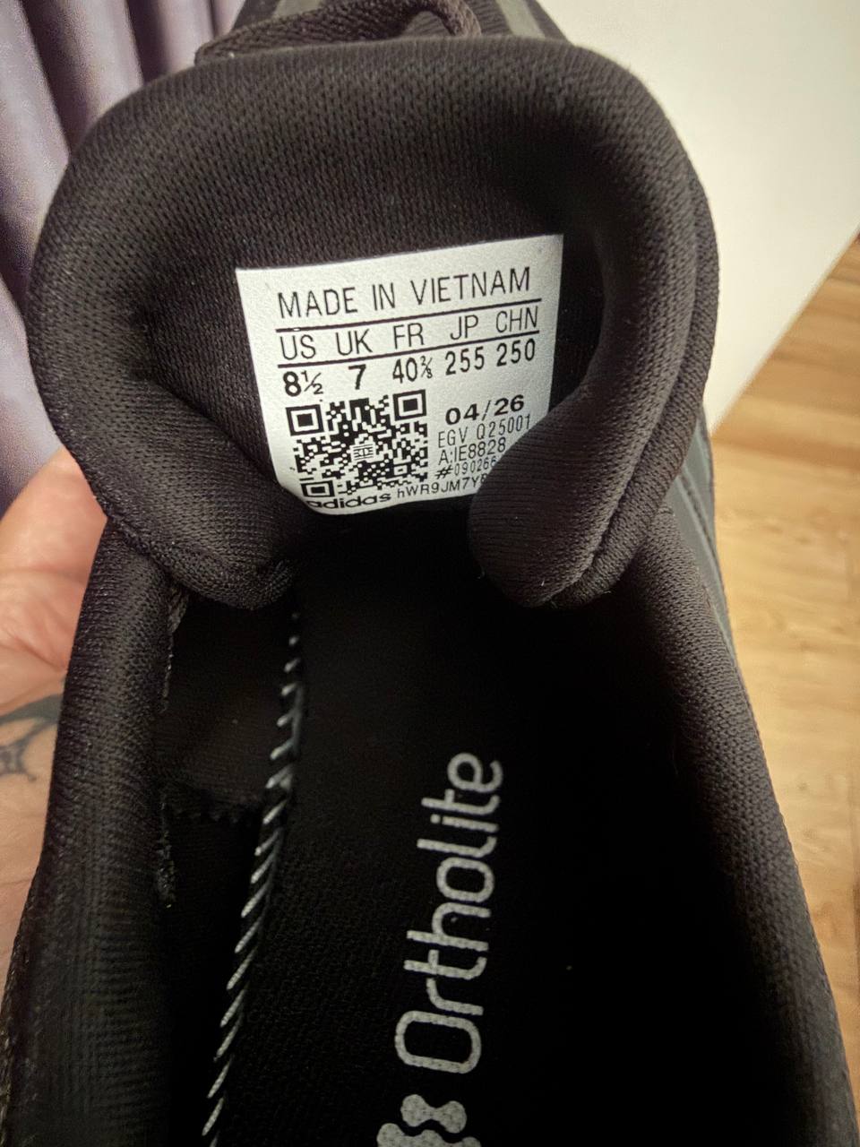 Фото 3: Продаются новые женские кроссовки Adidas Runfalcon 5, чёрные, не подошли по размеру.