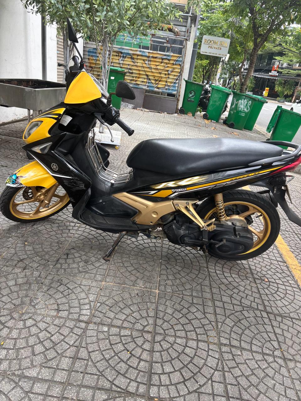 Продаю Yamaha Nouvo LX/SX 135, 2011 года, жёлто-чёрный