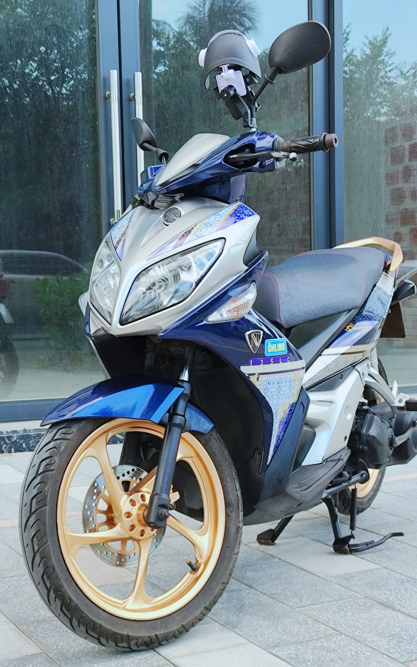 Фото 2: Продаётся скутер Yamaha Nouvo 4 LX 2012 года, объём 135 см³, пробег 58 000 км.