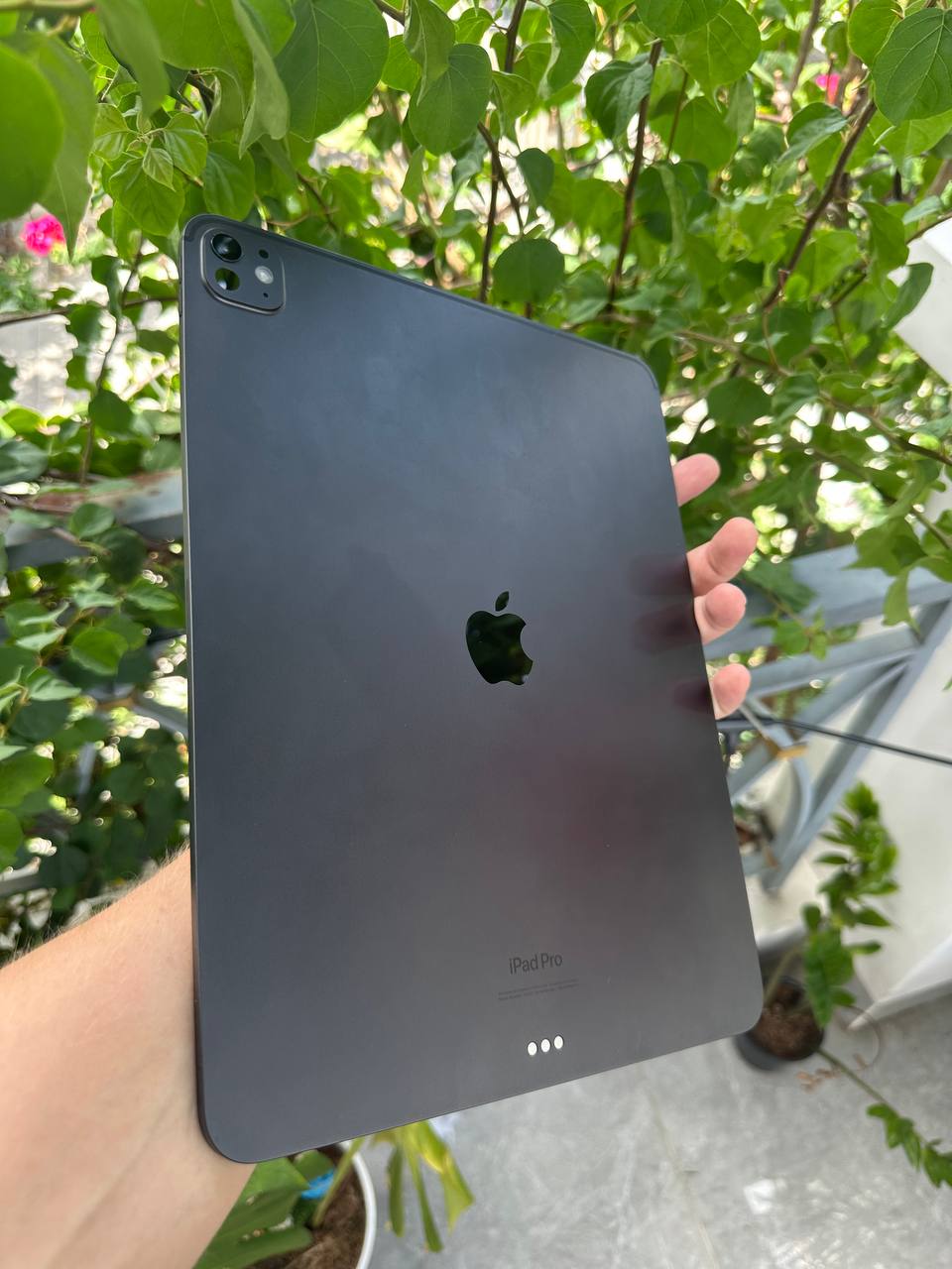 Фото 2: Продаётся iPad Pro 13” M4, Wi-Fi, 256 ГБ в идеальном состоянии