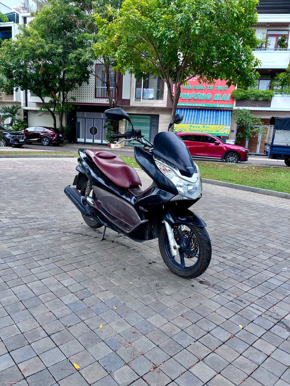 Фото 3: Продаю Honda PCX 2010 года в хорошем техническом состоянии