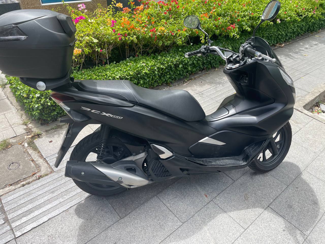 Продаётся Honda PCX 150 2022 года в отличном состоянии