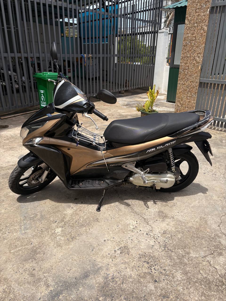 Honda Air Blade, 2 ключа, синий карт-ключ, пробег 32 000 км