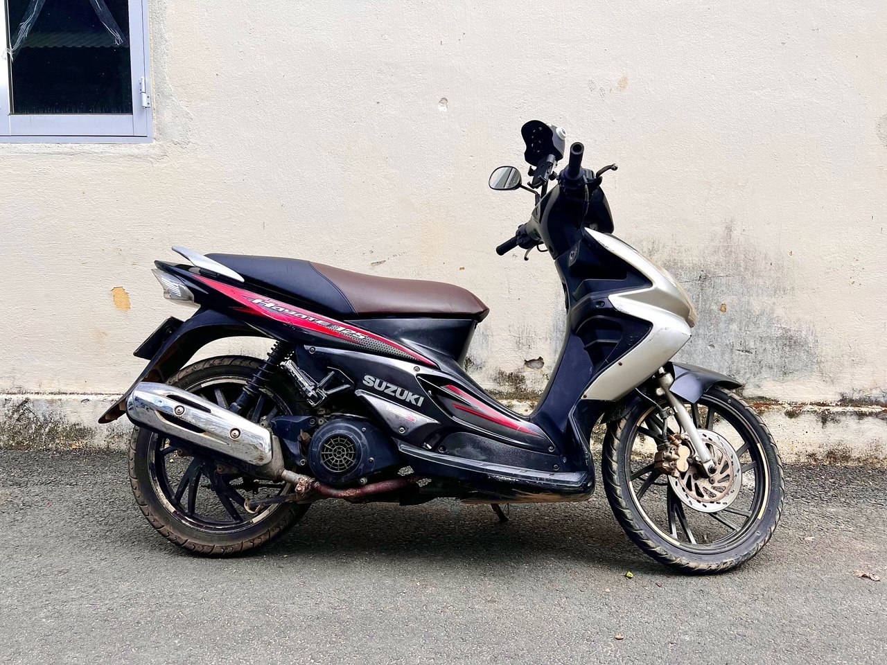 Фото 2: Продаётся скутер Suzuki Hayate 125 куб