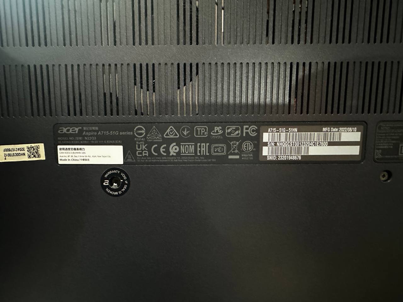 Фото 3: Продаётся игровой ноутбук Acer Aspire 7 A715-51G-51HN в полностью исправном состоянии.
