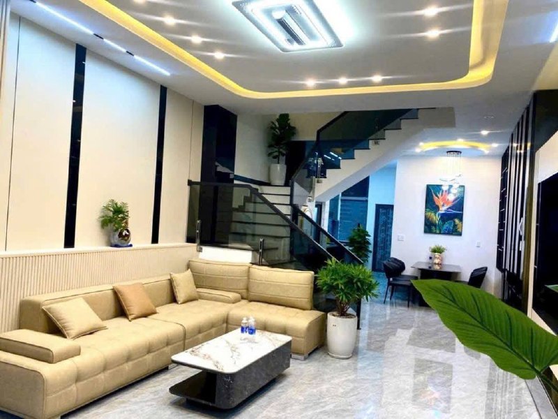 Фото 2: Дом 2 этажа, 5 спален, 4 санузла, 70 м²