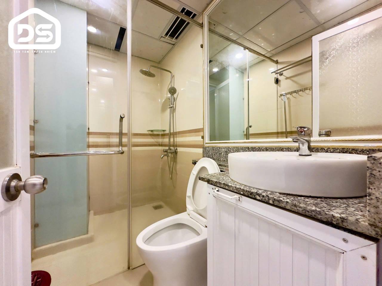 Фото 2: Потрясающая квартира в самом центре Нячанга, площадь 35 м², разрешено…