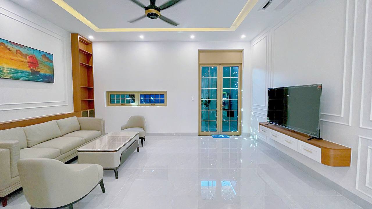 Фото 3: Вилла 3 этажа, 4 спальни, 5 ванных комнат, адрес: Pavillon Villa, Hai Chau.