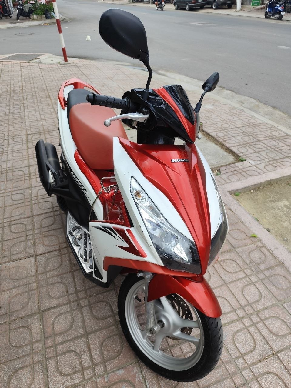 Фото 2: Продаю любимый мотоцикл Honda, более 3 лет во владении