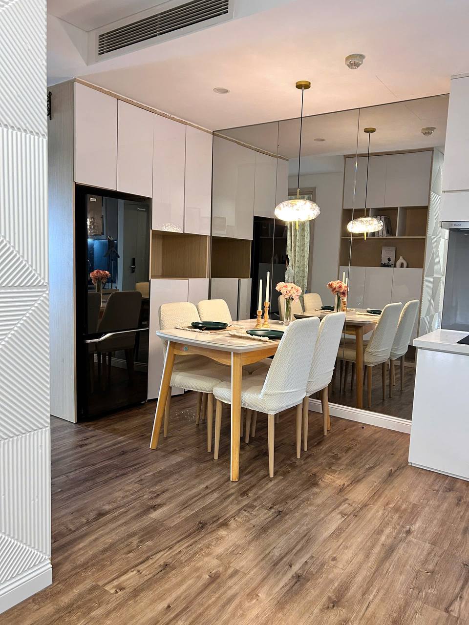 Сдается двухкомнатная квартира на Голд-Кост, площадь 61 м², 2 спальни и 2 ванные комнаты.