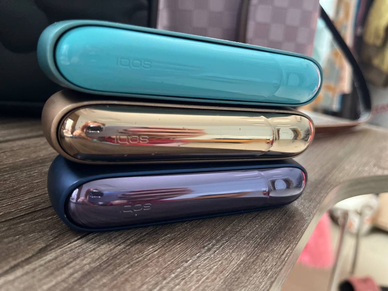 Фото 2: Продаются IQOS 3 Duos золотистого цвета в полном комплекте, внешне поцарапан, но…