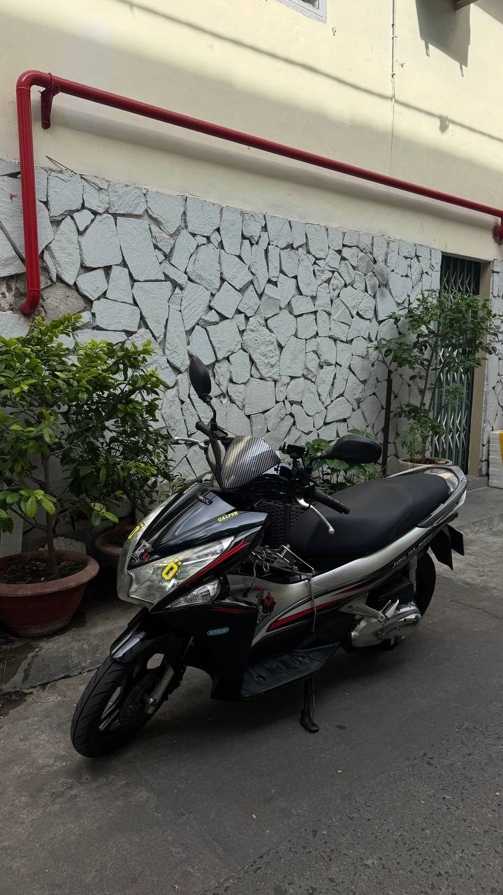 Продаётся Honda Air Blade 110 FI 2012 года