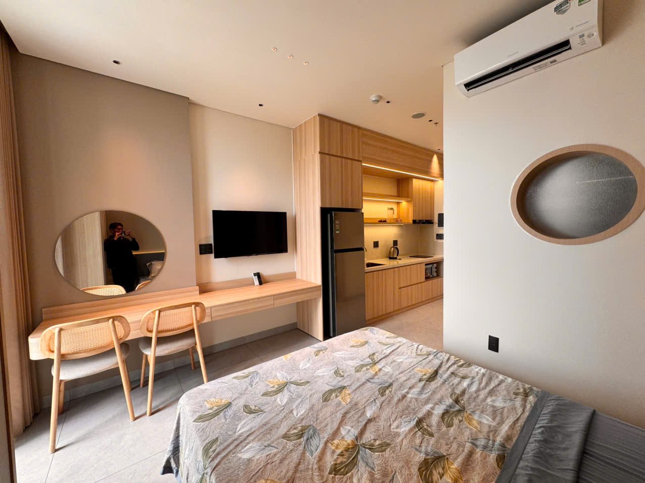Современная студия в Sun Ponte Residence, район Хай Чау, рядом с мостом Дракона.