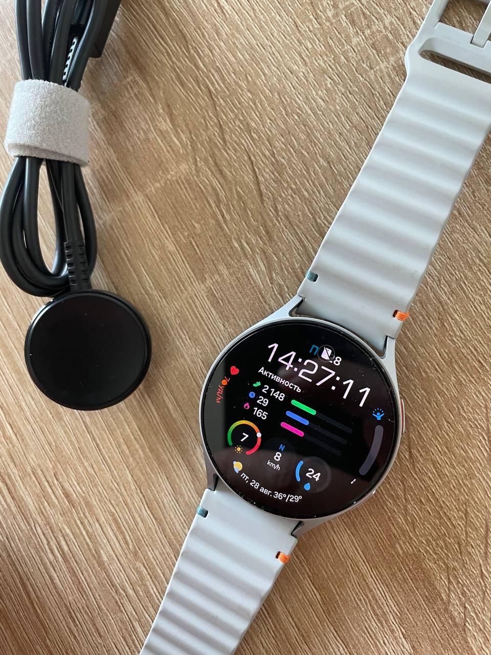 Фото 3: Продаются часы Samsung Galaxy Watch 7 44mm в хорошем состоянии, стекло
