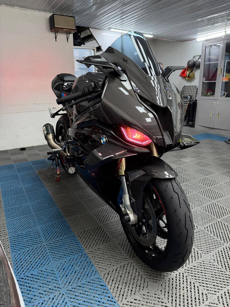 Продаётся BMW S1000RR M Package Carbon 2020 года выпуска в редком исполнении Black…