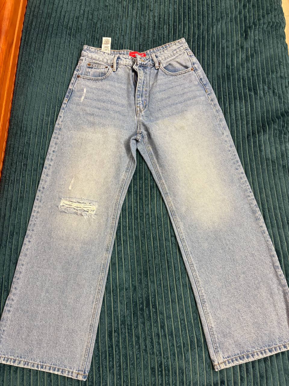 Продаются две пары джинсов Levi's, размер 30W на рост 170