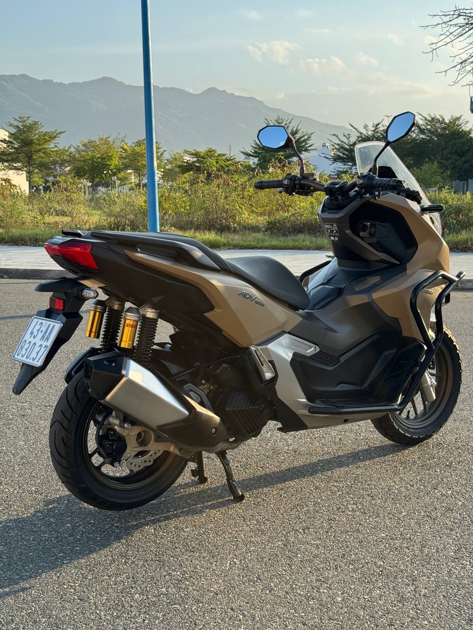 Фото 3: Продаётся Honda ADV 160cc 2025 года с ABS, Traction Control и Smart key.