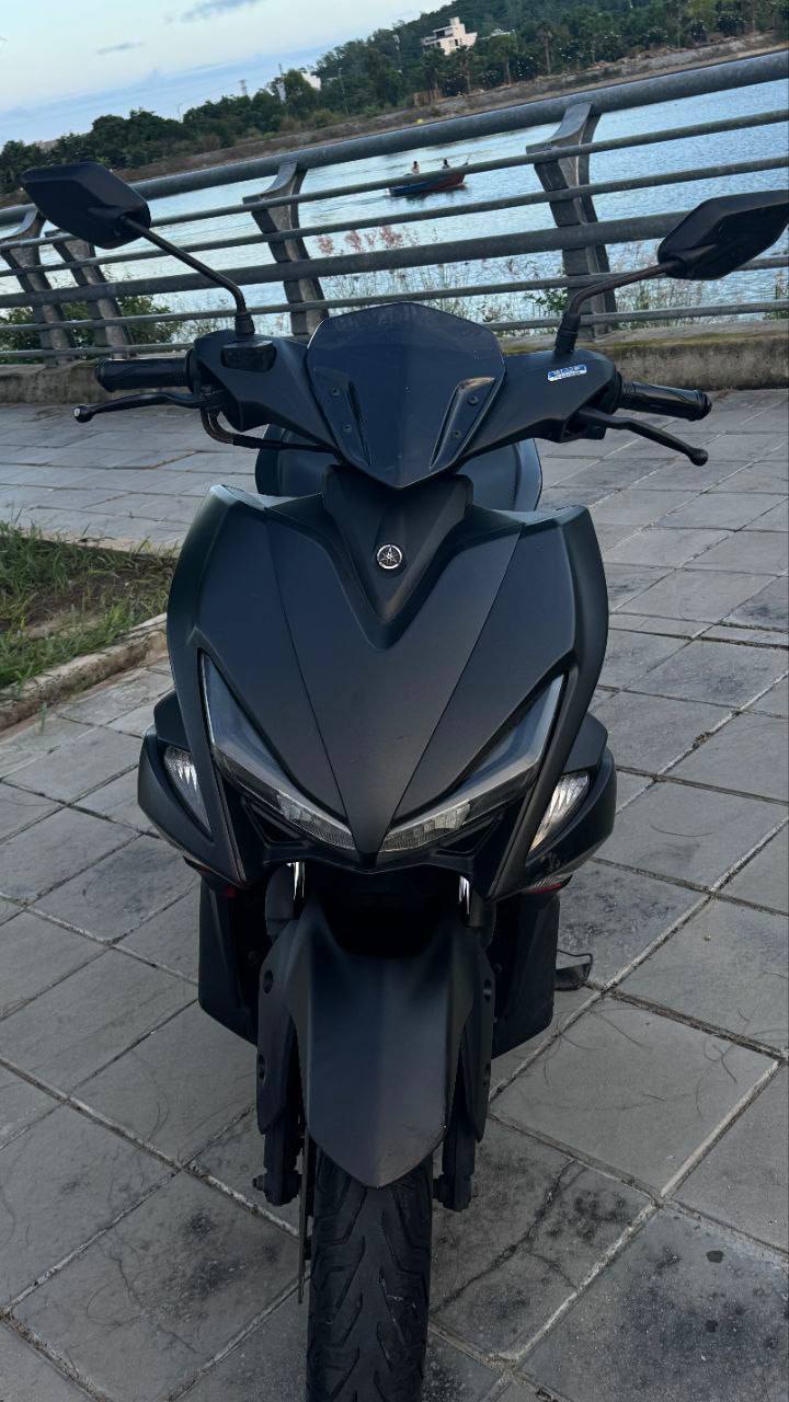 Продаю скутер NVX 125 с синей картой в связи с переездом