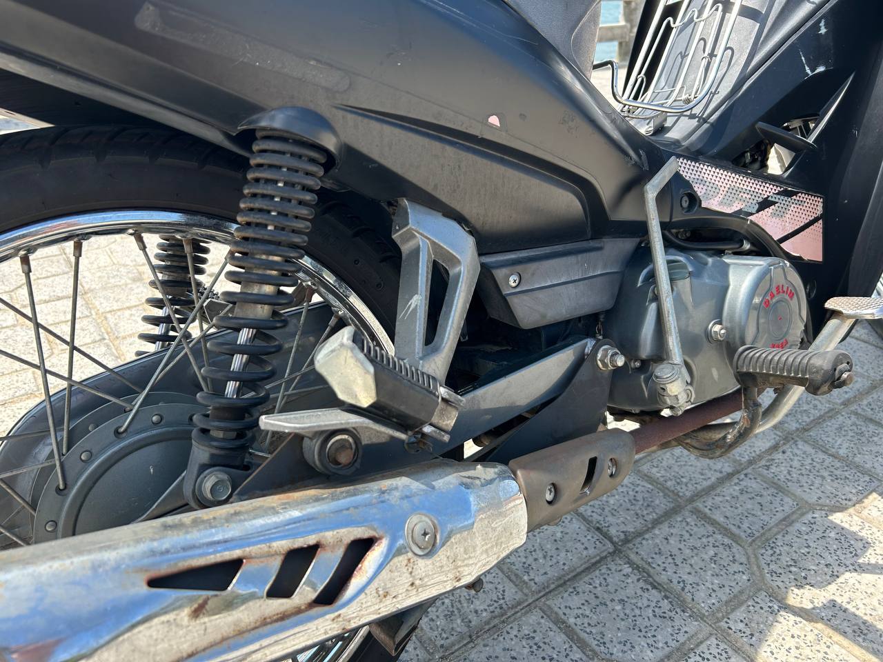 Фото 3: Продаётся байк Daelim Sirius 50cc 2019 года, полуавтомат, права не нужны.