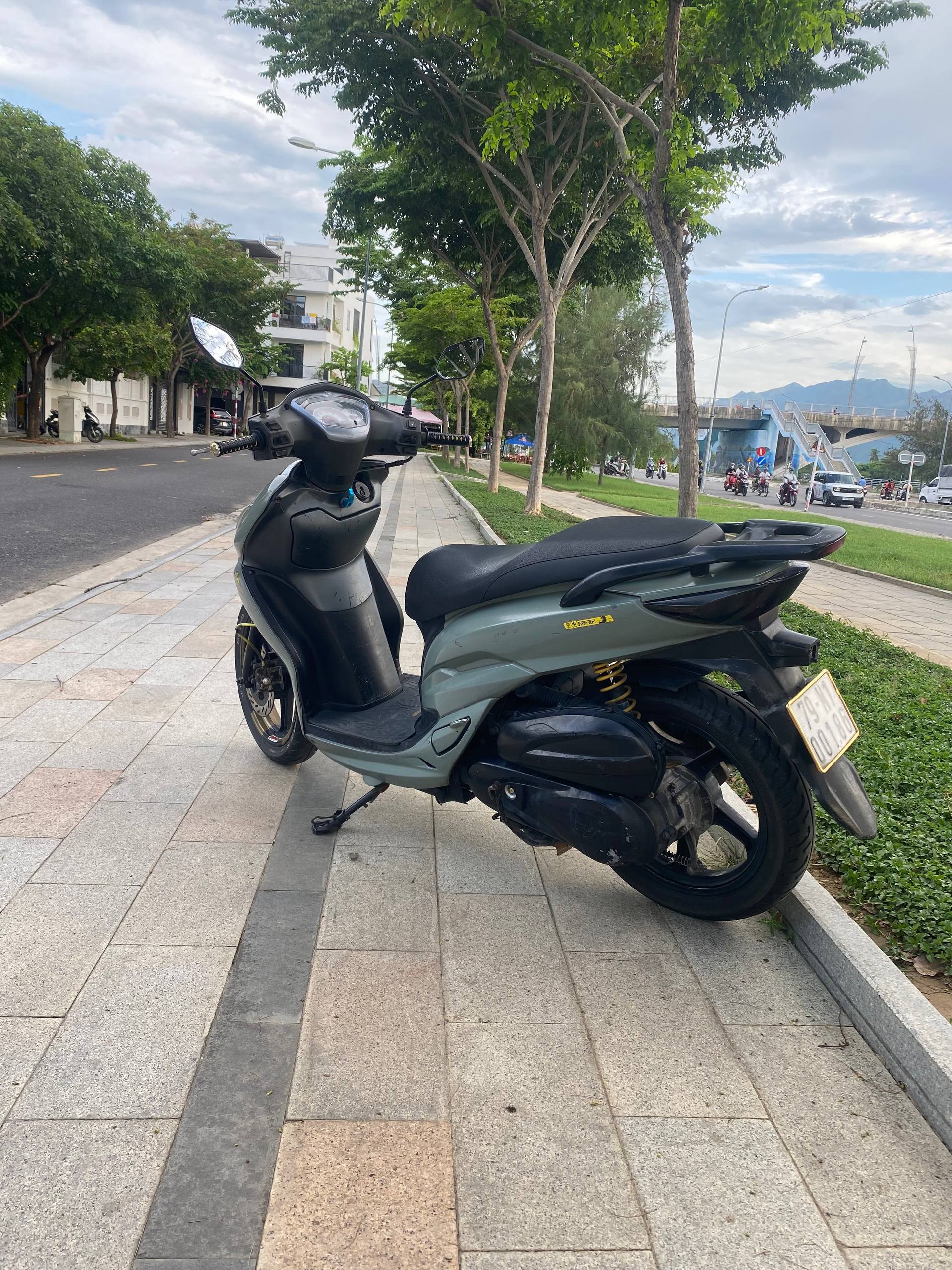 Фото 2: Продаётся байк SYM SHARK, 125 кубов, большой и удобный для Нячанга
