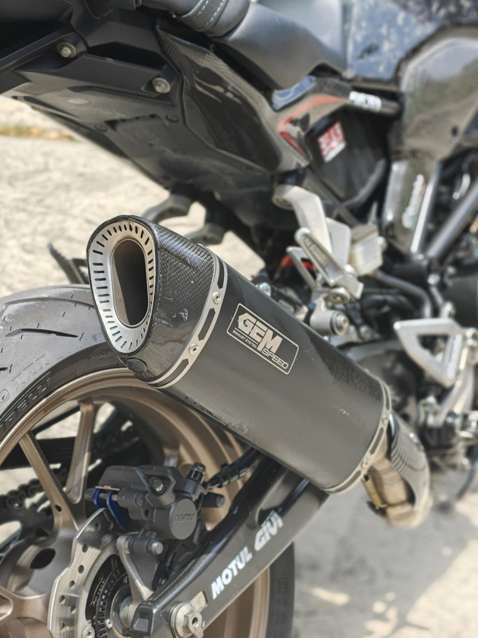 Продаю мотоцикл Honda CB300R 2021 года с пробегом 22 000 км