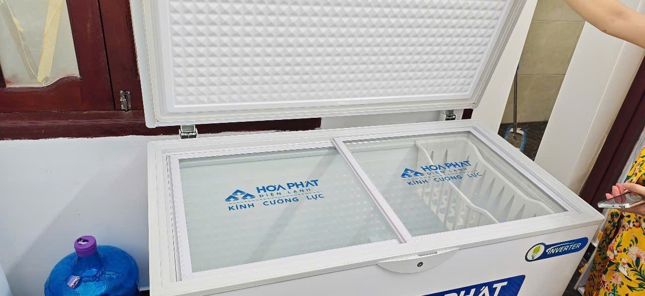 Фото 3: Продаётся морозильная камера Hòa Phát HCFI 516S1Đ1 объёмом 252 литра…