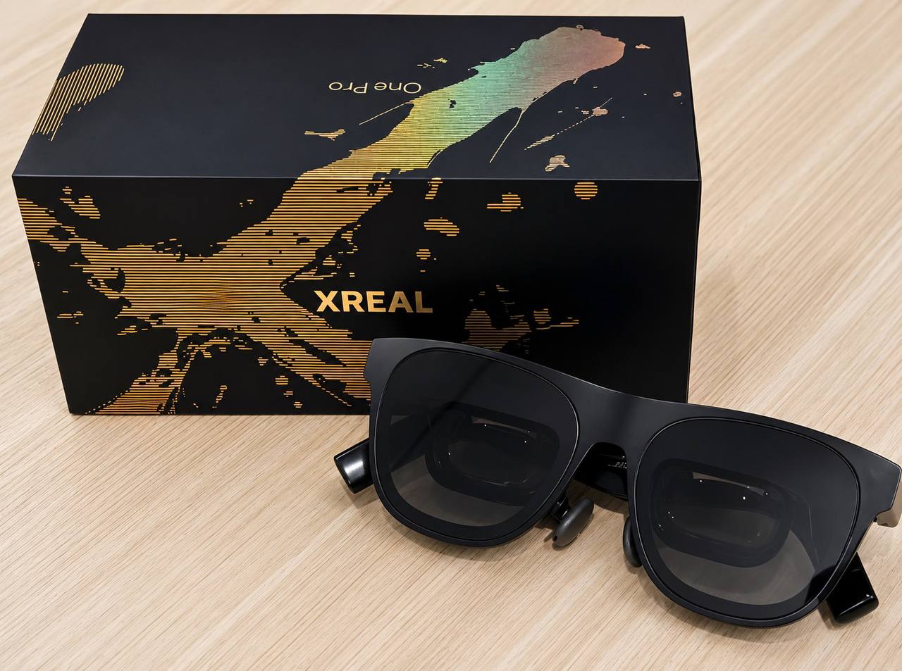 Продаю XREAL One Pro в отличном состоянии, использовал около двух неде