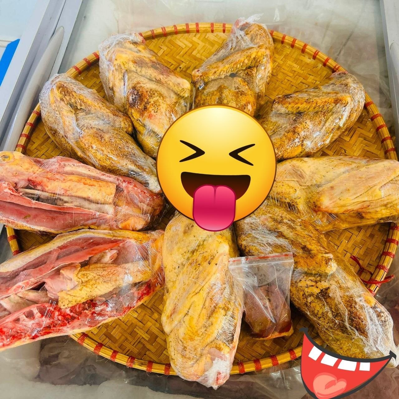 Предлагается широкий ассортимент свежих продуктов