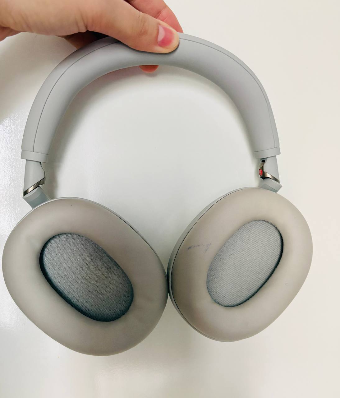 Фото 2: Наушники Sony WH-1000XM6, использовались около пяти раз за год, полностью рабочие…