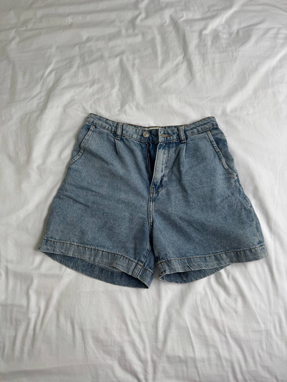 Отдаются бесплатно шорты Mango 34 размера
