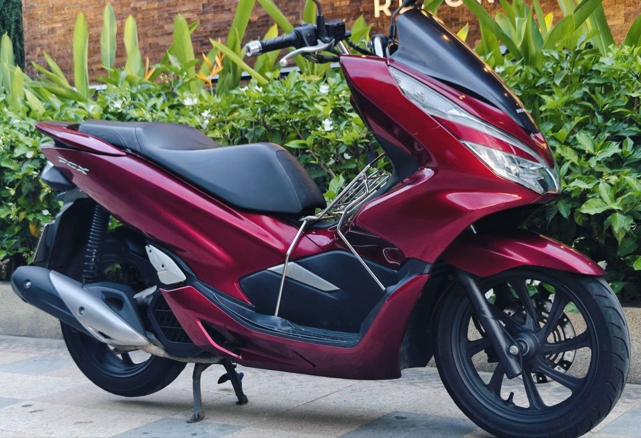 Продаётся Honda PCX 125 2022 года, третье поколение