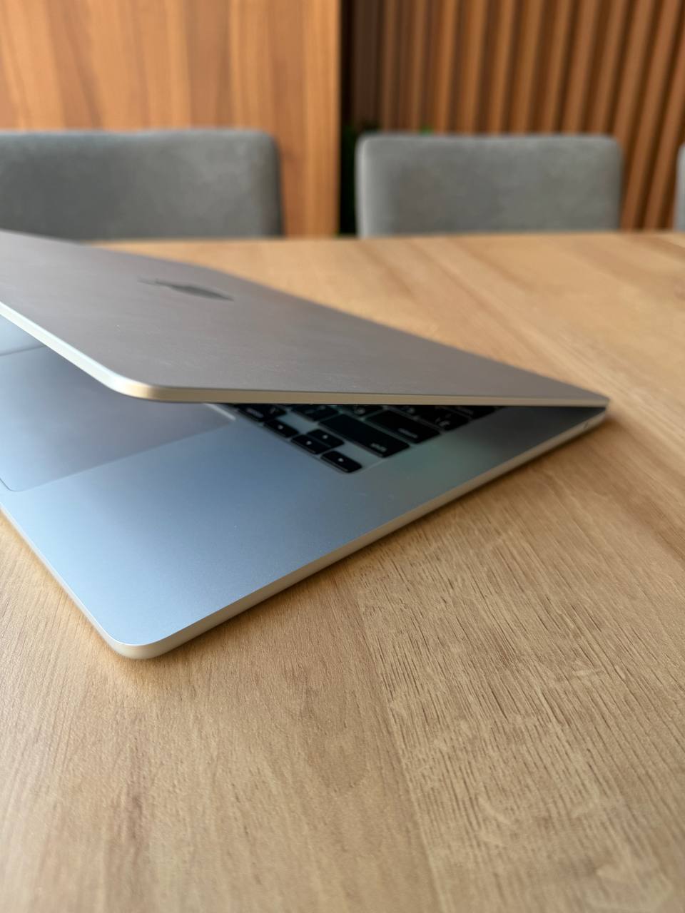 Фото 2: MacBook Air 15-inch M4, 16 ГБ ОЗУ, SSD 256 ГБ, куплен 30 декабря 2025