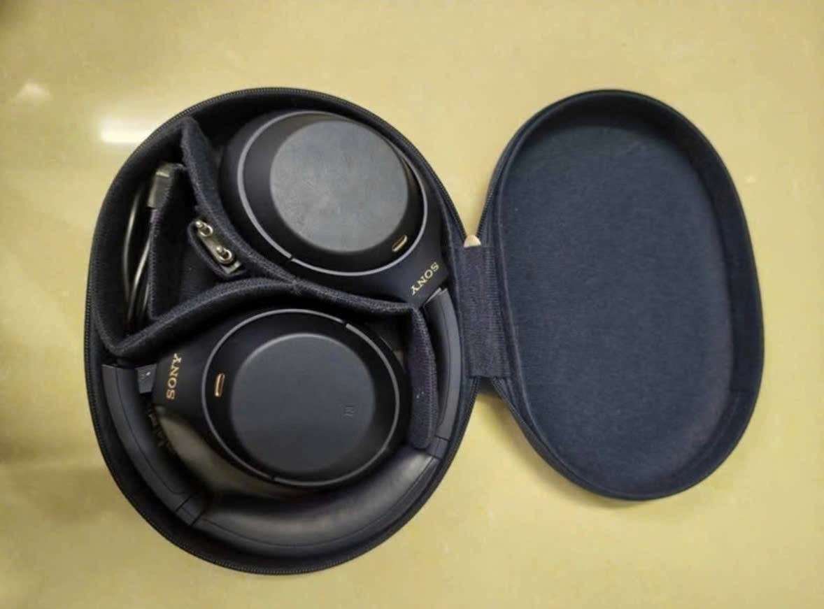Продаются наушники Sony WH-1000XM4 в отличном состоянии