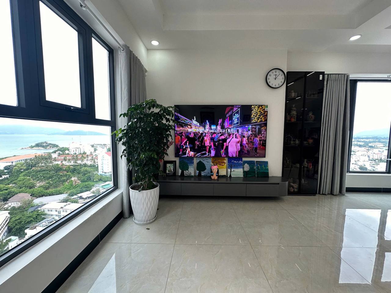 Фото 3: Сдаётся редкая квартира с 3 спальнями, 160 м² в ЖК Oceanus (OC3), север Нячанга.