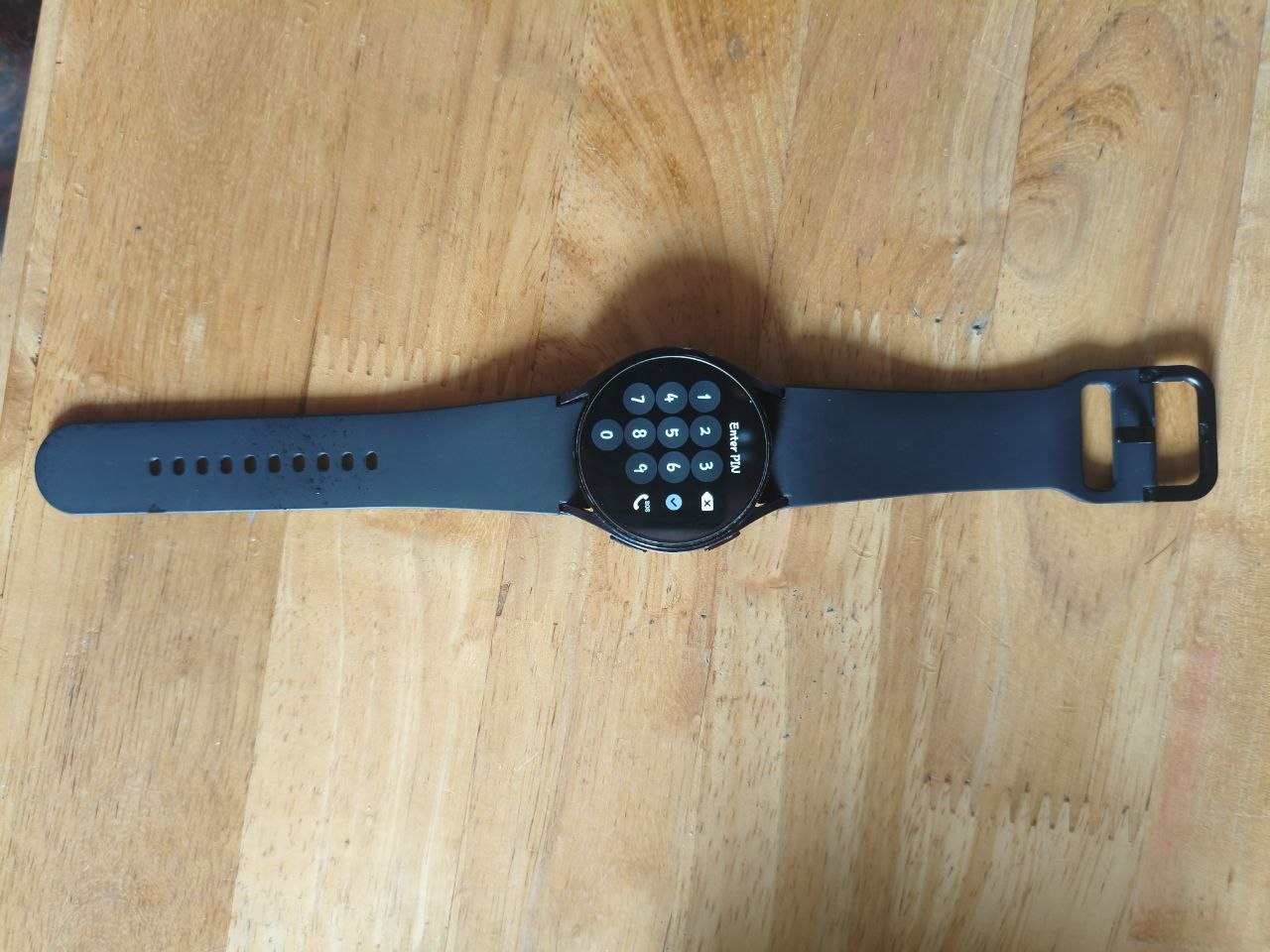 Фото 2: Продаются Samsung Galaxy Watch 6 за 2 000 000 вьетнамских донгов