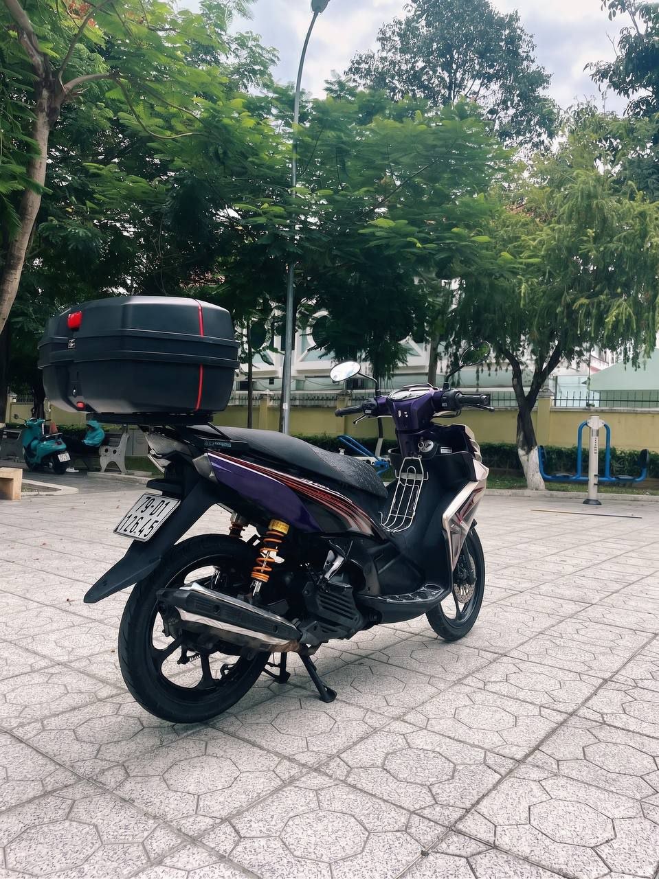 Продаётся Yamaha Nouvo 5, инжектор, с большим кофром, экономичный расход топлива.