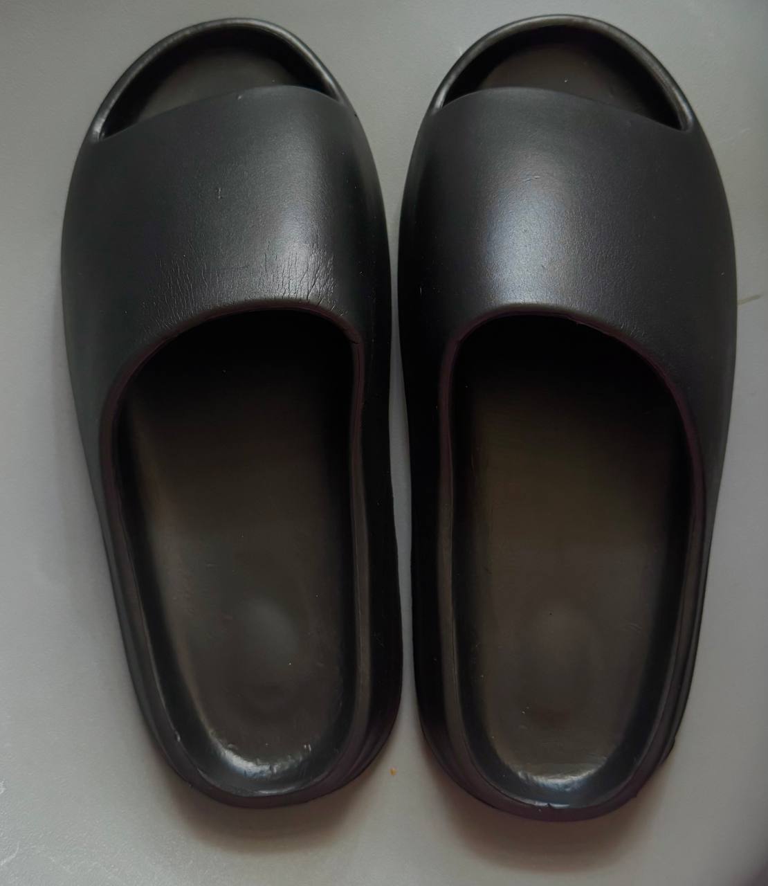Новые кроссовки, размер 44-45 (28 см), маломерки