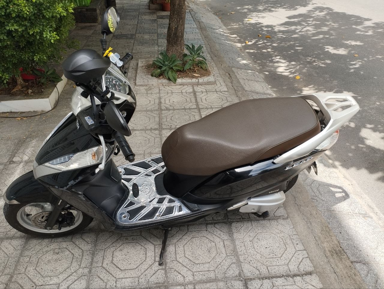 Фото 2: Продаётся Honda Lead 2013 года, 125 куб