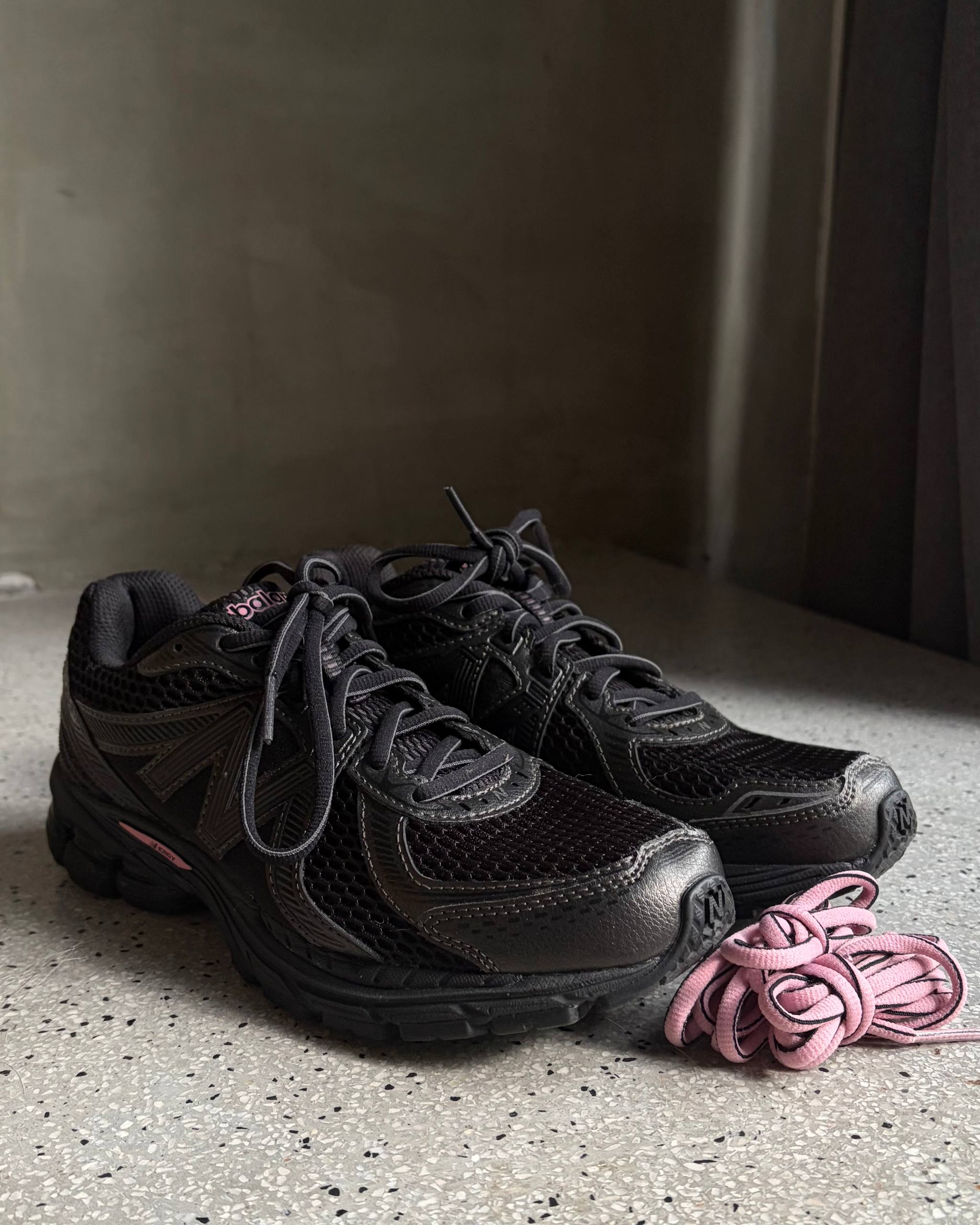 Оригинальные кроссовки New Balance 860v2 в расцветке Black / Metallic…