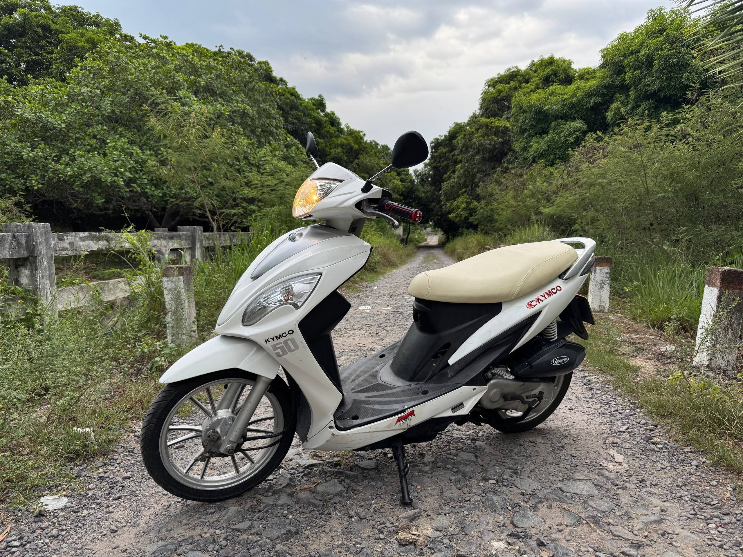 Фото 3: Продаю скутер Kymco Candy 2017 года, объем двигателя 50 куб