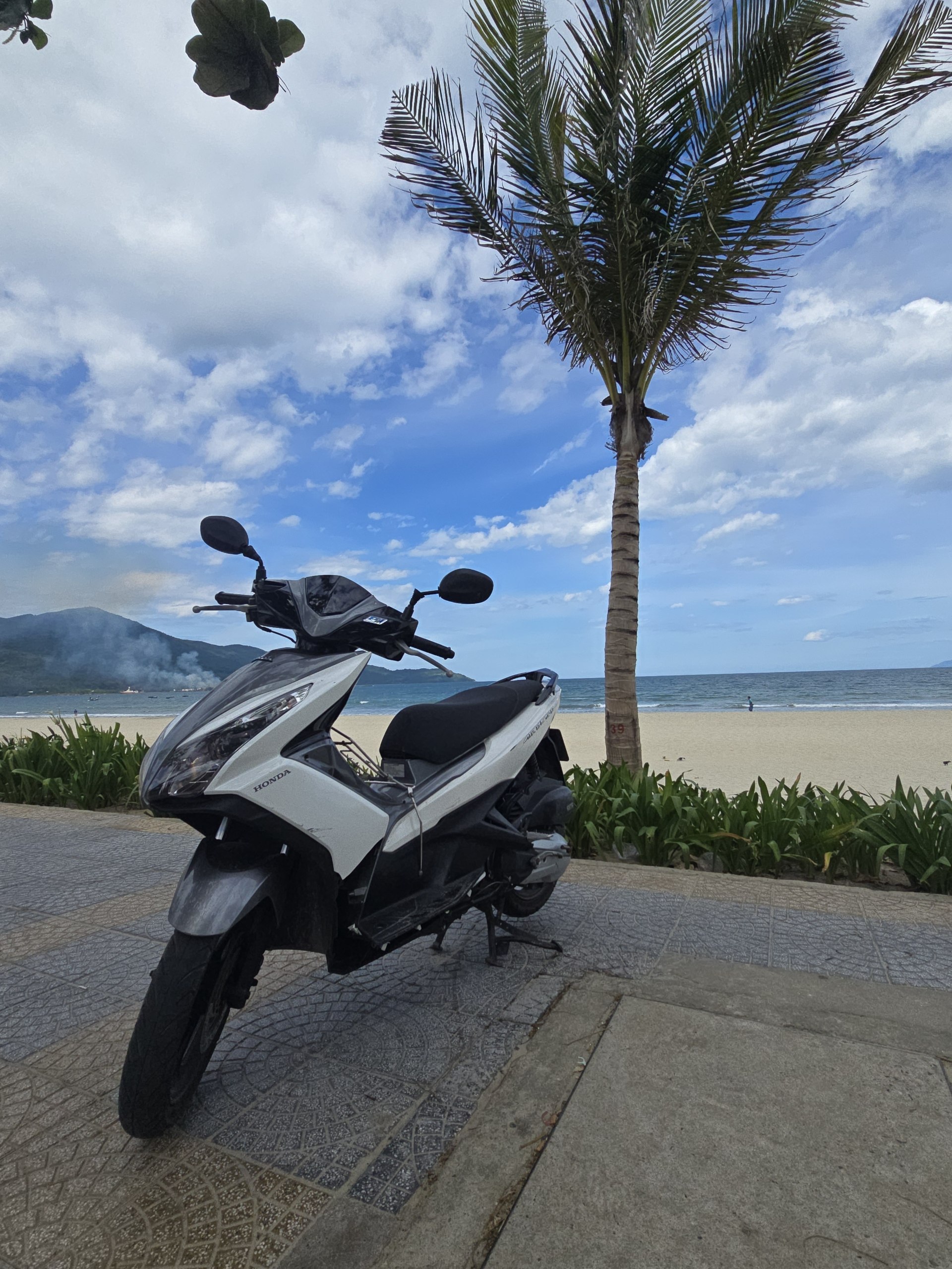 Фото 3: Продаётся Honda Airblade 125сс 2014 года в отличном состоянии