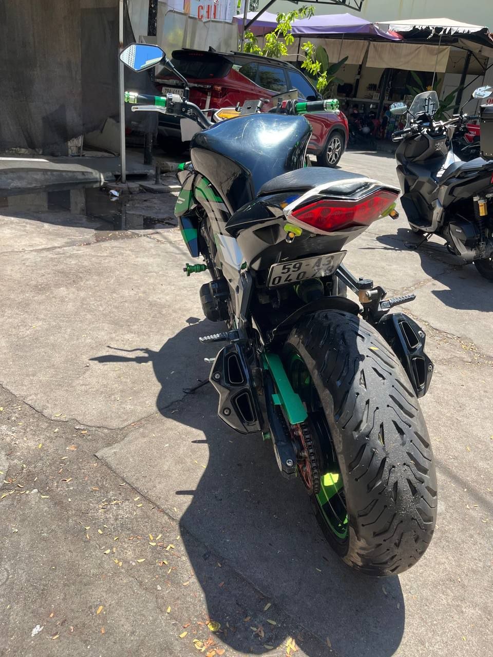 Фото 3: Продаю мотоцикл Kawasaki Z1000 в отличном состоянии