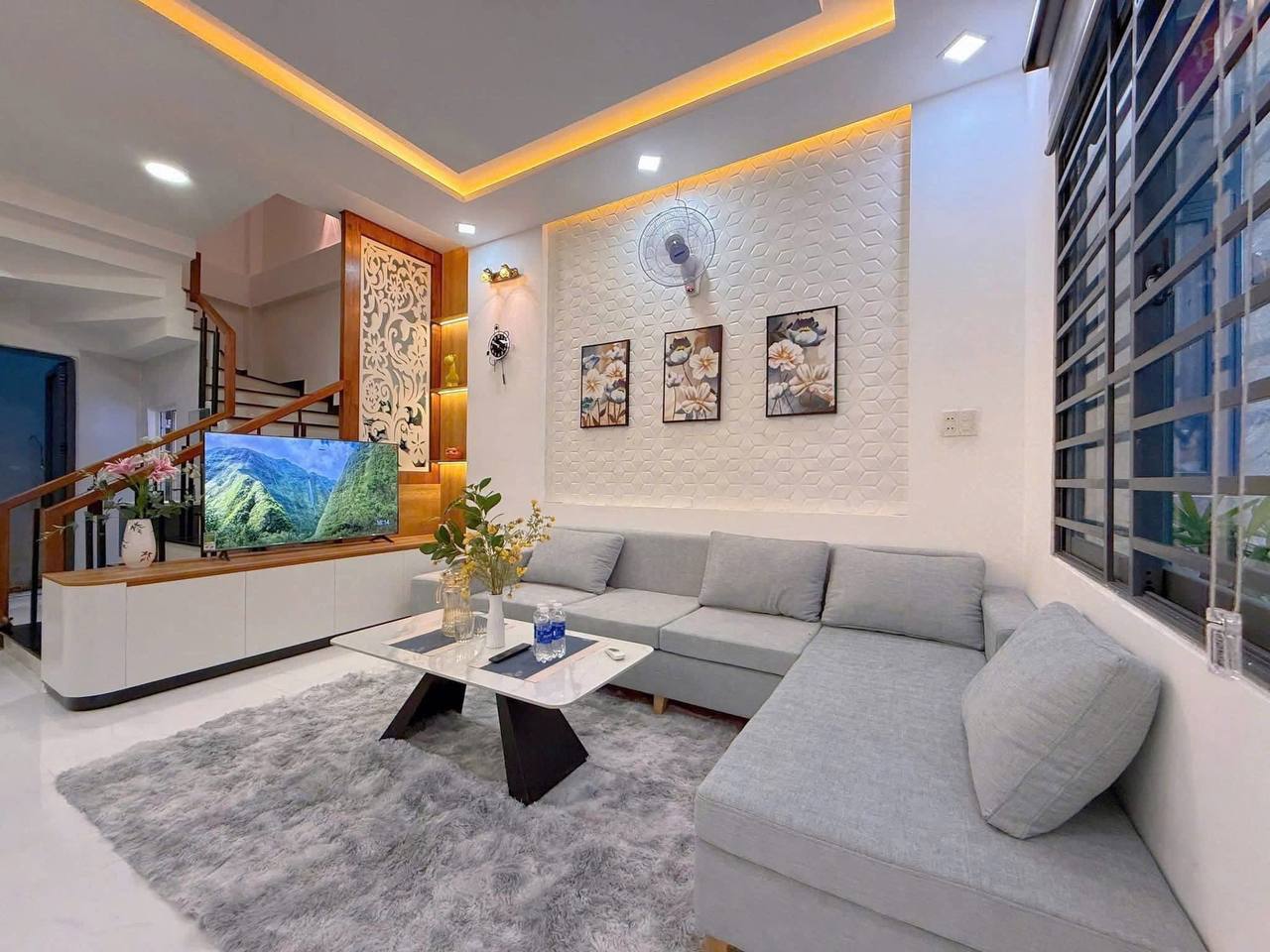 Фото 3: Сдаётся дом 3 этажа, 3 спальни, 3 санузла, площадь 60 м²