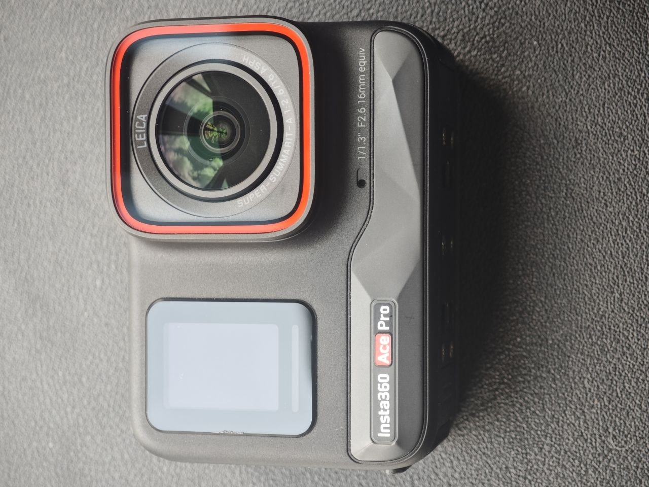 Фото 2: Продаётся экшн-камера Insta 360 Ace Pro в идеальном состоянии