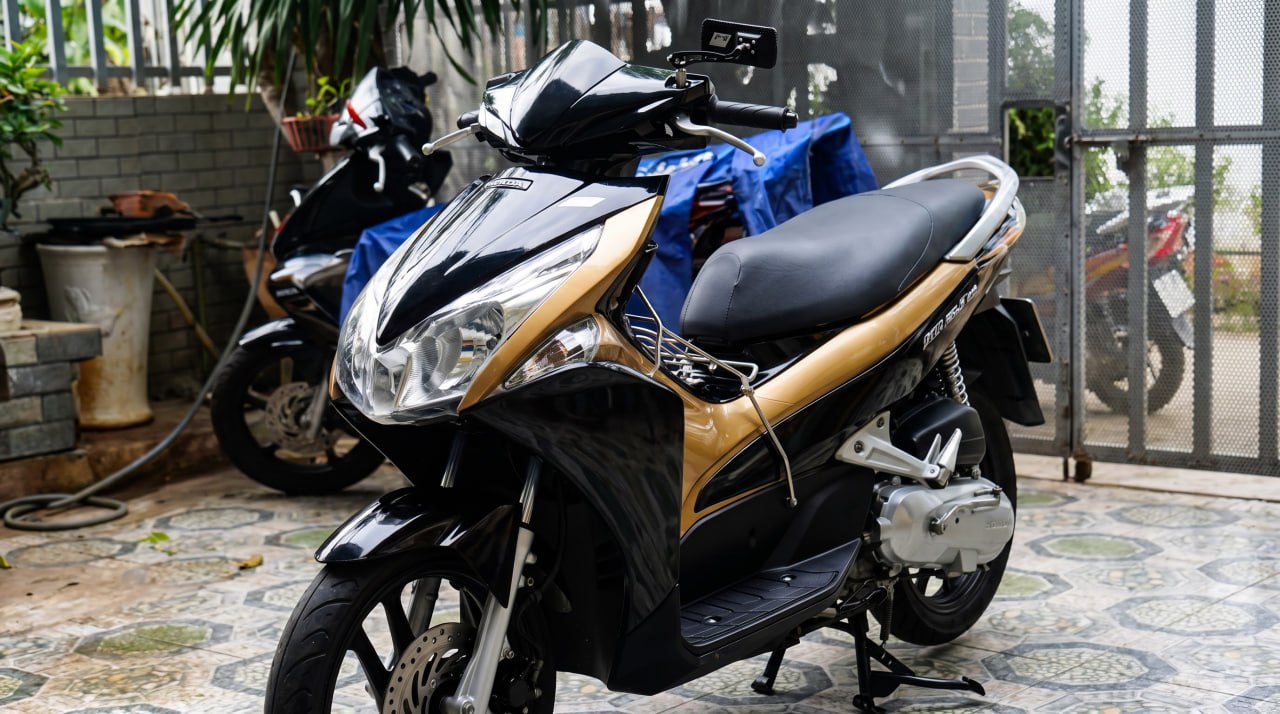 Фото 3: Продается Honda AirBlade 2012 года